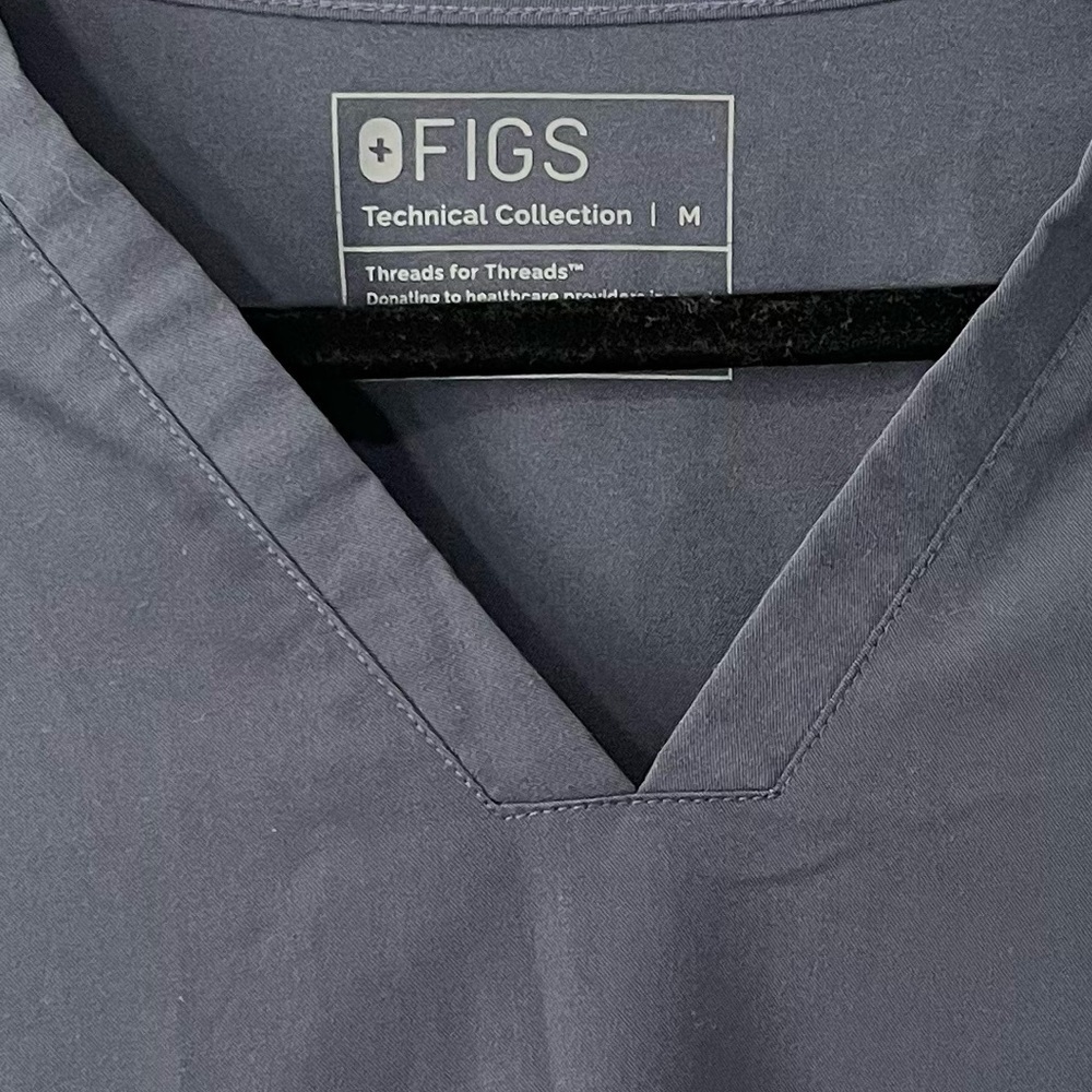 Figs- Technical Collection Bundle 2 Scrub Tops Da… - image 6